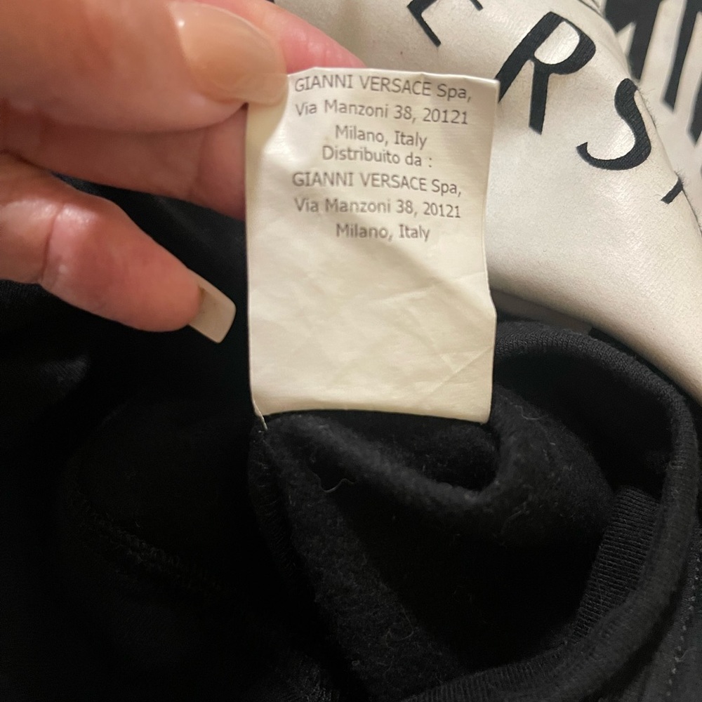 🖤💛YOUNG VERSACE ~BABY BOY MEDUSA LOGO LONG SLEEVE CREWNECK-BLACK - Picture 5 of 5